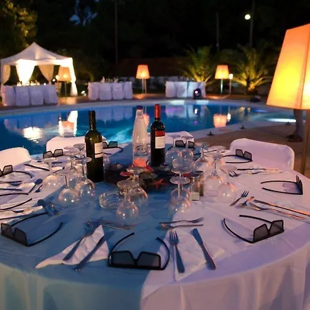 Mandraki Village Boutique Hotel Koukounaries