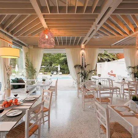 Mandraki Village Boutique 4*