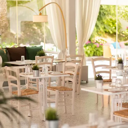 Hotel Mandraki Village Boutique 4*