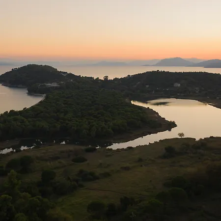 Ξενοδοχείο Mandraki Village Boutique 4*