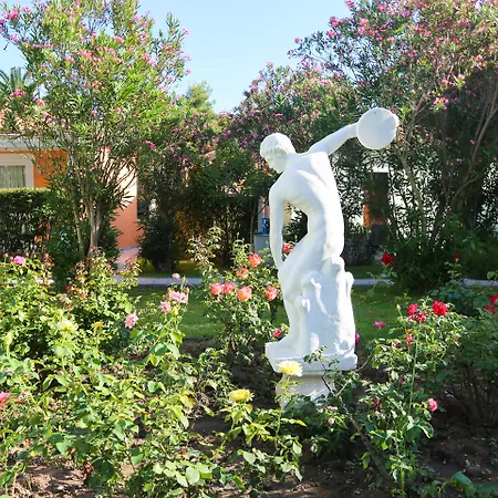 Mandraki Village Boutique Hotel