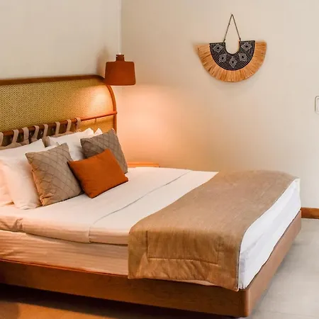 Mandraki Village Boutique Ξενοδοχείο Κουκουναριές