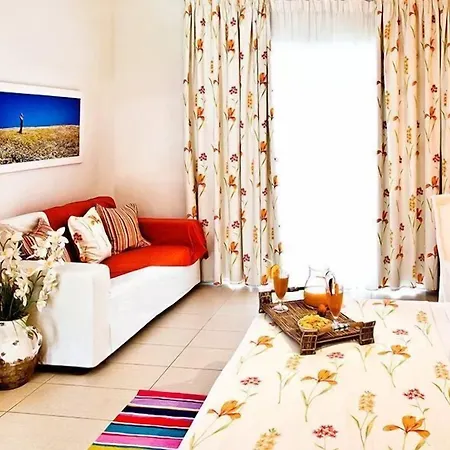 Mandraki Village Boutique Hotel 4*