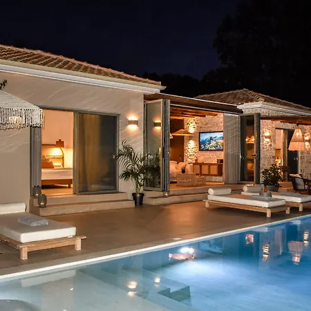 Ξενοδοχείο Mandraki Village Boutique 4*