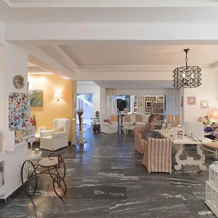 Mandraki Village Boutique קוקונאריס