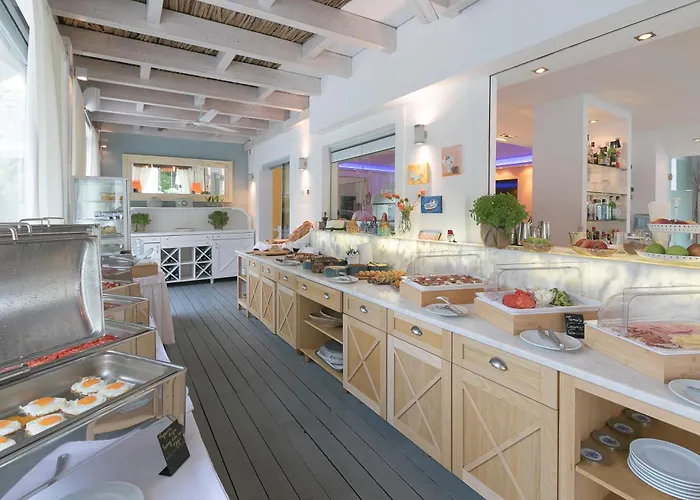 Ξενοδοχείο Mandraki Village Boutique 4*