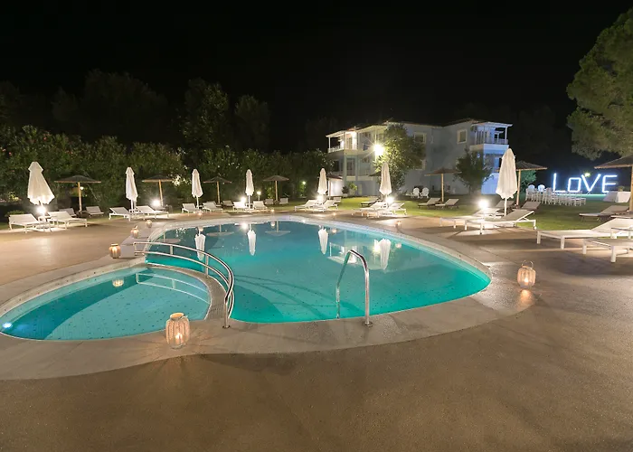 Ξενοδοχείο Mandraki Village Boutique Κουκουναριές