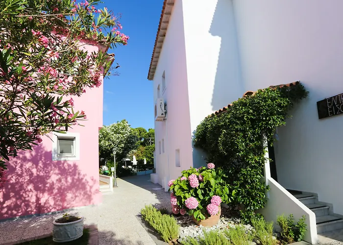 Mandraki Village Boutique 4* Κουκουναριές