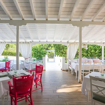 Mandraki Village Boutique