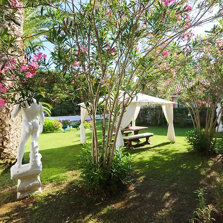 Mandraki Village Boutique 4*